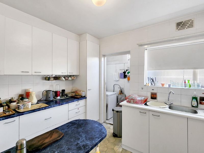 RENOVATOR’S DREAM! - Photo 10