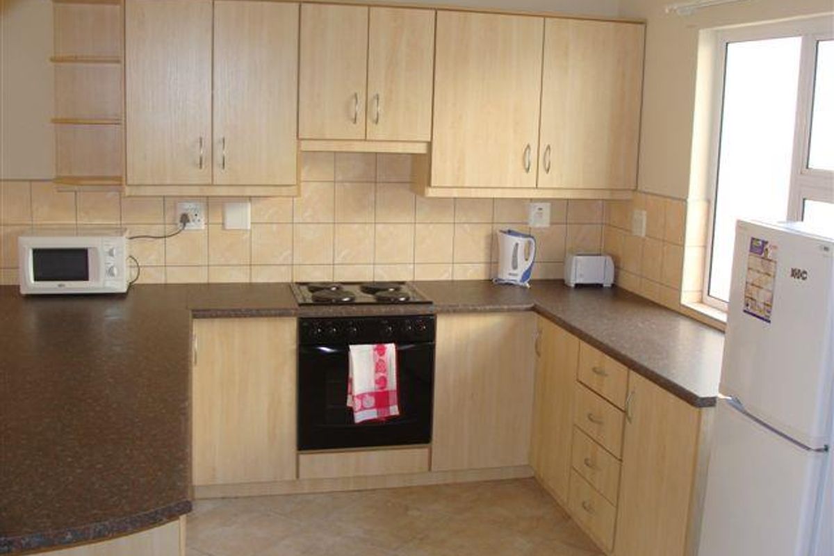 Close to all amenities - Photo 3