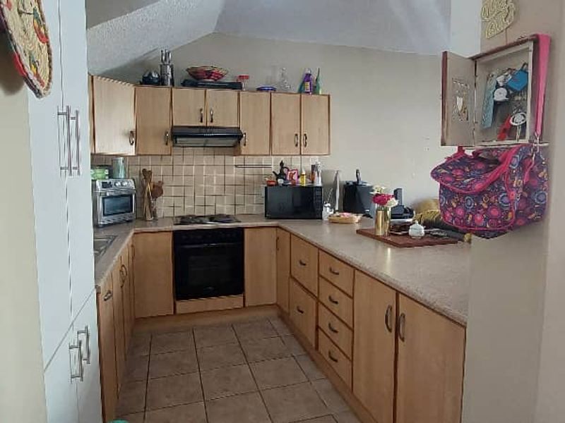 "Coastal Charm: Stunning 2 Bed Property in Longbeach - N$1,250,000" - Photo 2