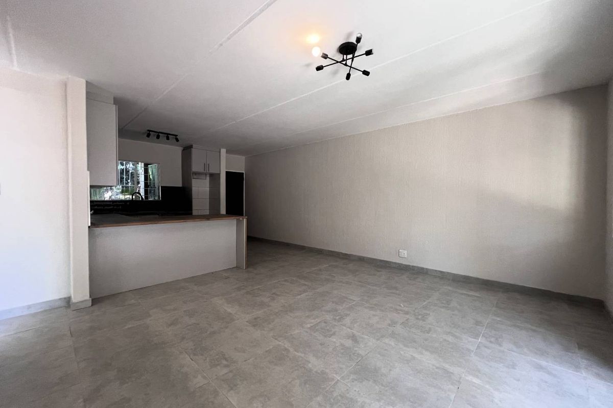 Renovated , Sunny, Private and Spacious Townhouse. - Photo 3