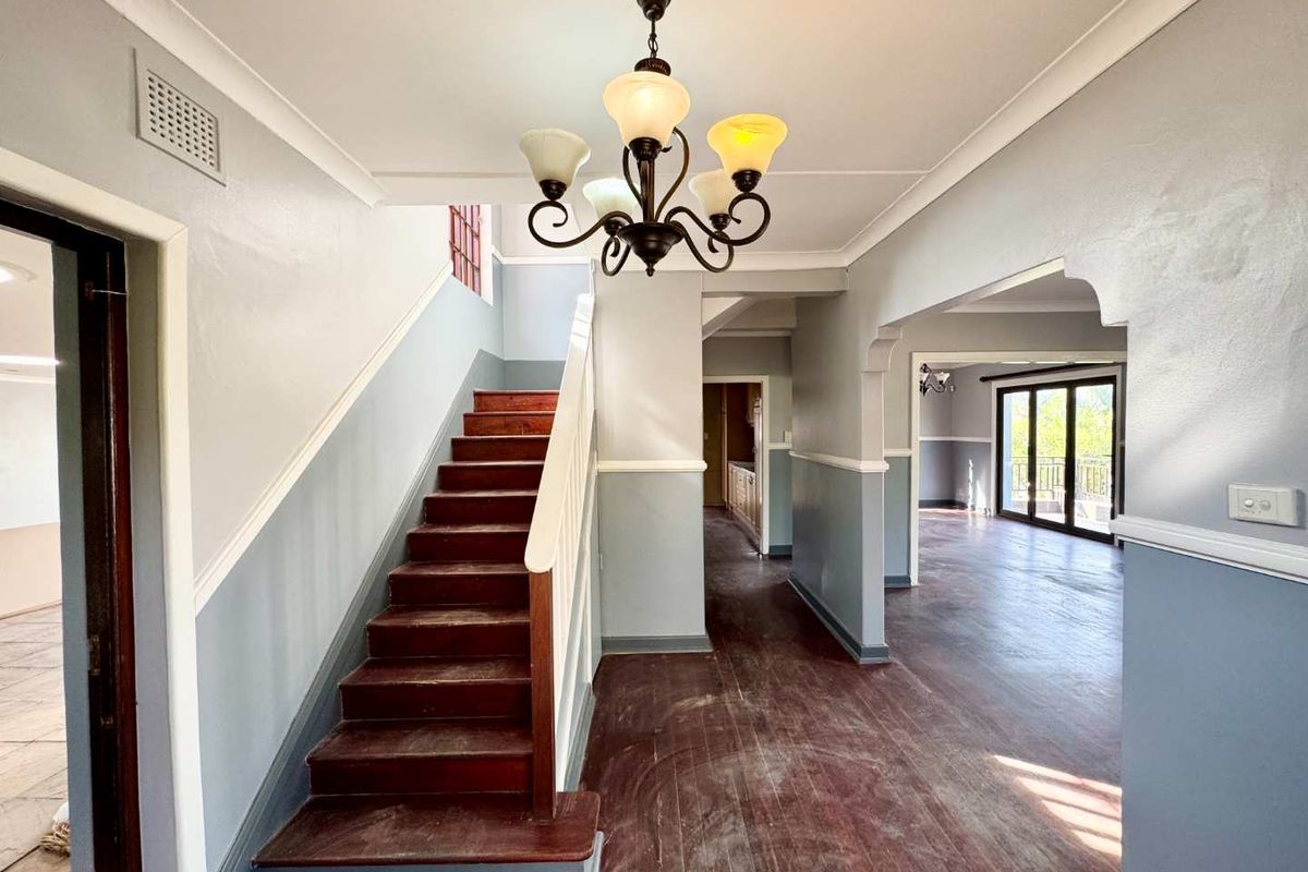 Hendra Estates - Lovely Large family Home with Granny Flat to Rent In Durban North - Photo 4