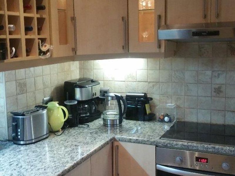 DUAL MANDATE  - SPACIOUS SIMPLEX IN SECURE COMPLEX, ELDORAIGNE - Photo 3