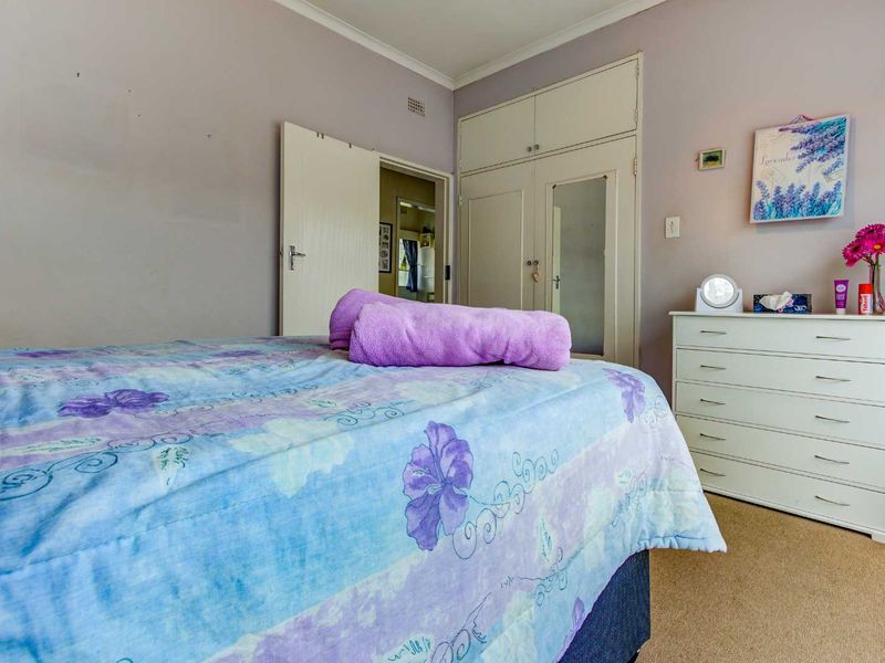 Well situated 4-Bedroom Family Home in Farrarmere - Photo 9