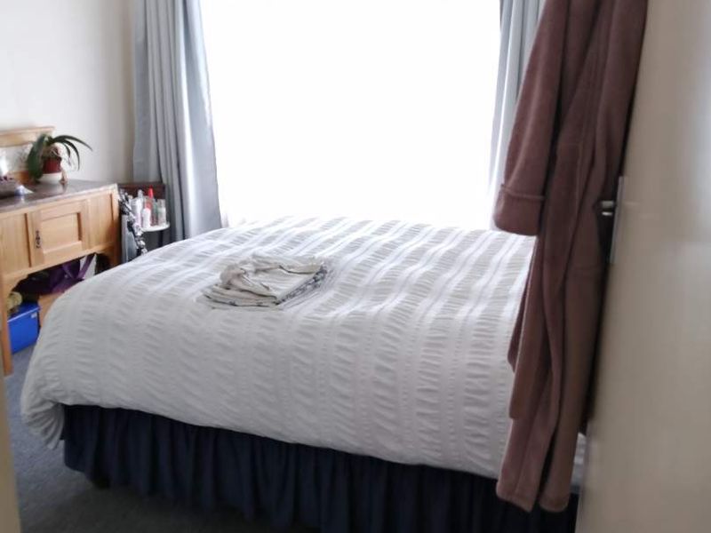 2 Bedroom to rent in LAKEVIEW - Photo 4