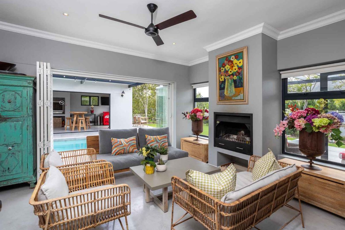 Family Home with Paddock Views on Val de Vie Estate - Photo 5