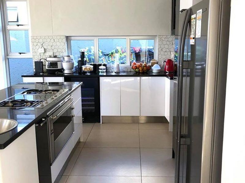 4 Bedroom House For Sale In Elisenheim - Photo 6