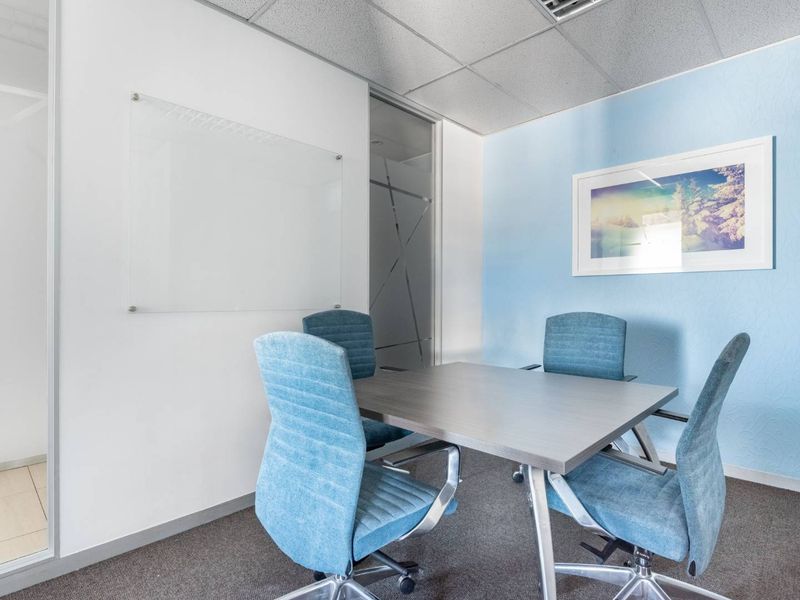 Fully serviced private office space for you and your team in Regus 97 York Street - Photo 5