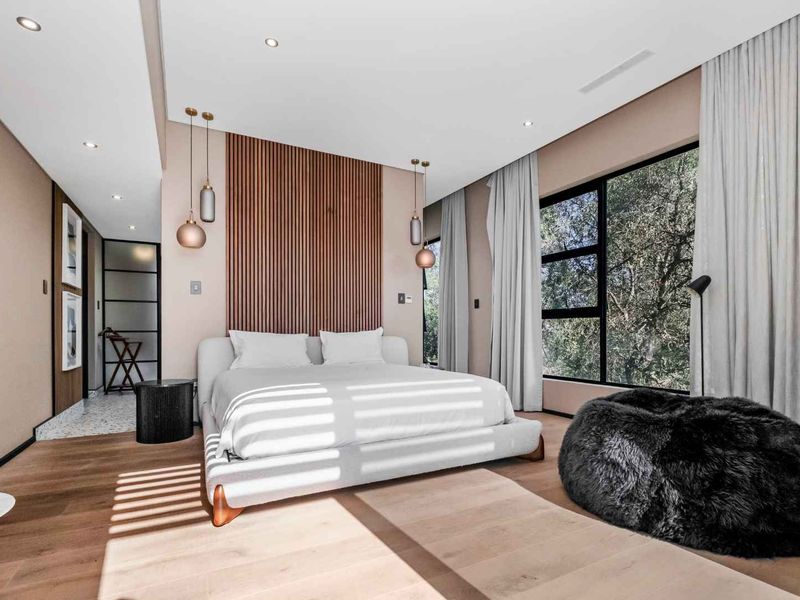 4 Bedroom House for Sale in Helderfontein Estate - Photo 9