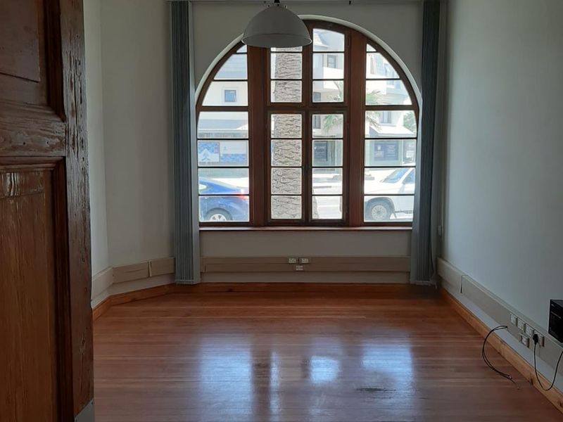 For Rent: Prime Office Space in Swakopmund CBD - Photo 5