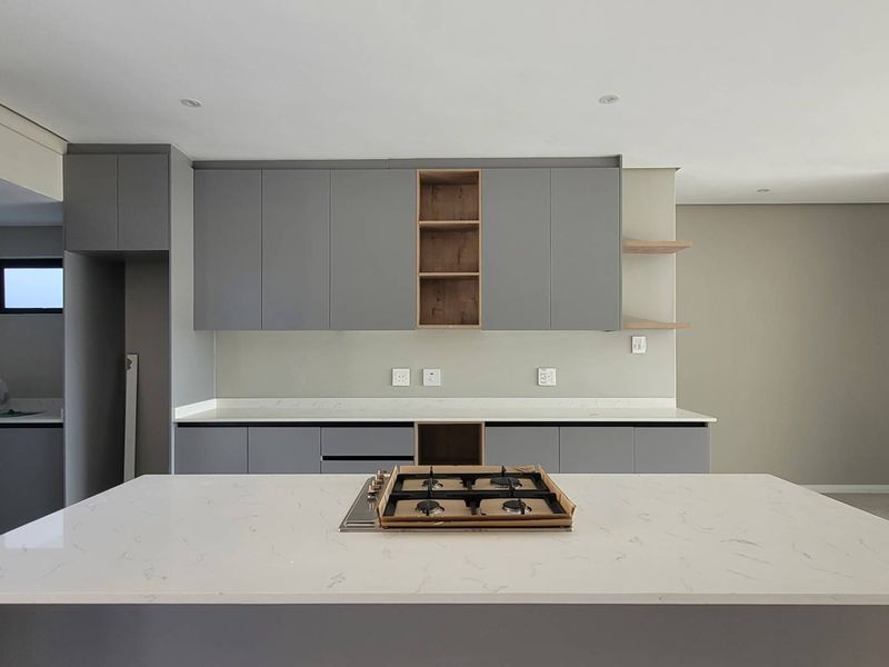 Palm Lakes Estate Rental - Photo 5