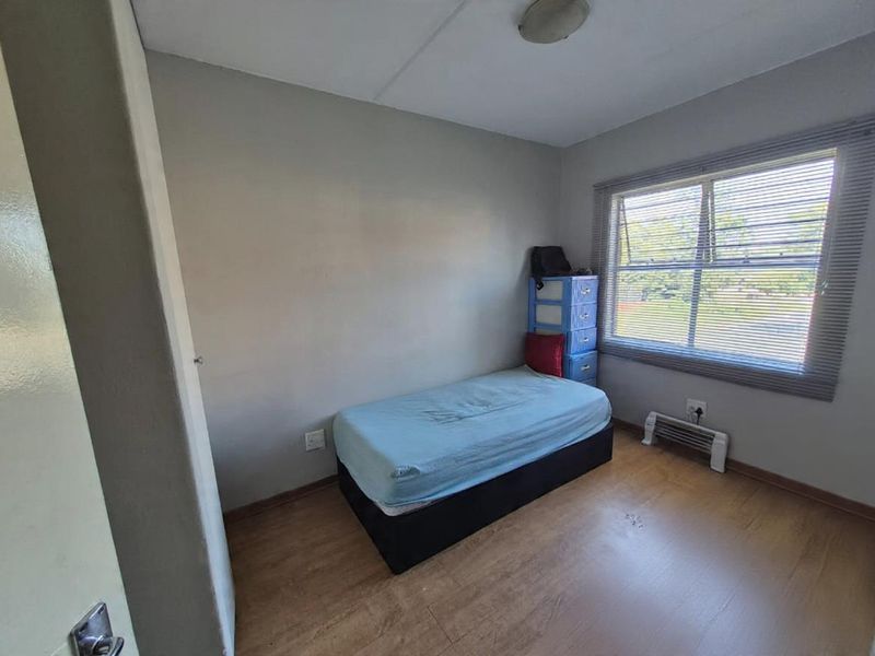 Spacious 2-bedroom, 2-bathroom first-floor apartment for Sale - Photo 9