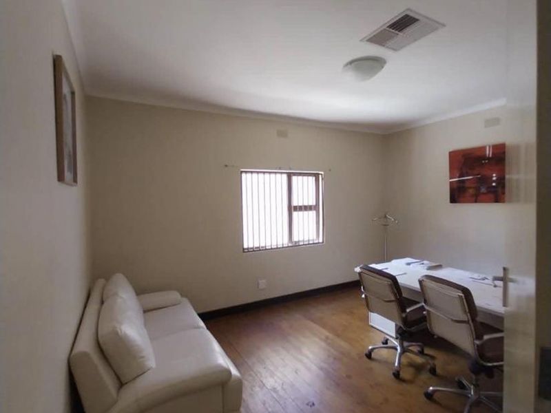 Office For Rent Windhoek West - Photo 9