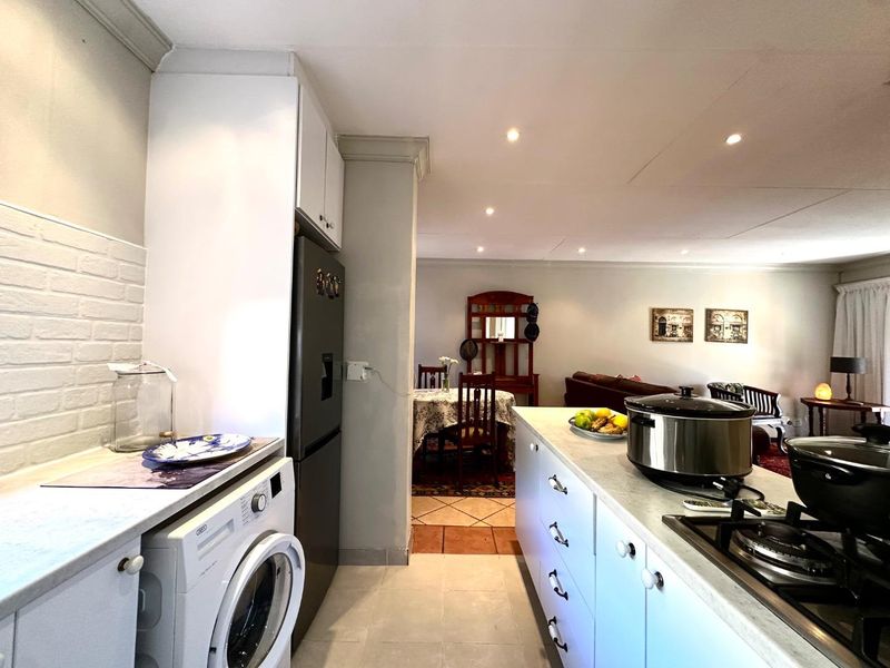 2 Bedroom Townhouse With A Private Garden - Photo 8