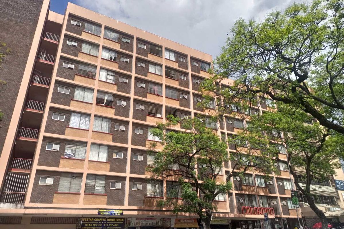 Stunning bachelor unit is now for sale in Pretoria Central - Photo 3