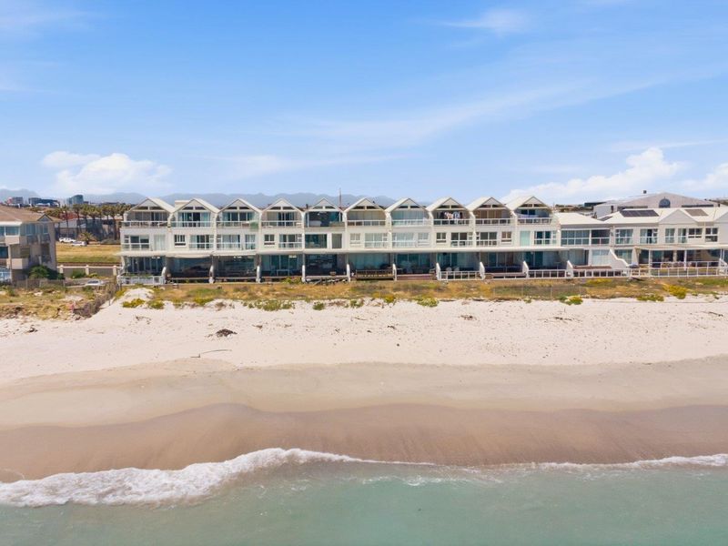 Luxury 3 level Oceanfront Maisonette — Fully Furnished - Photo 8