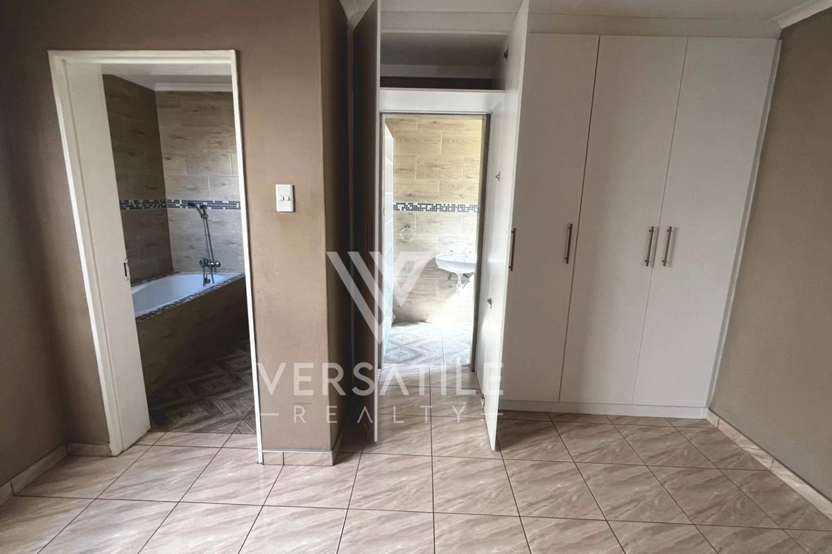 5 Bedroom House for sale in Rehoboth. - Photo 5