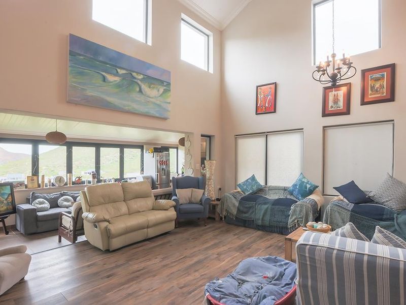 Stunning Family Home with Panoramic Mountain Views and Income-Generating Cottage - Photo 10