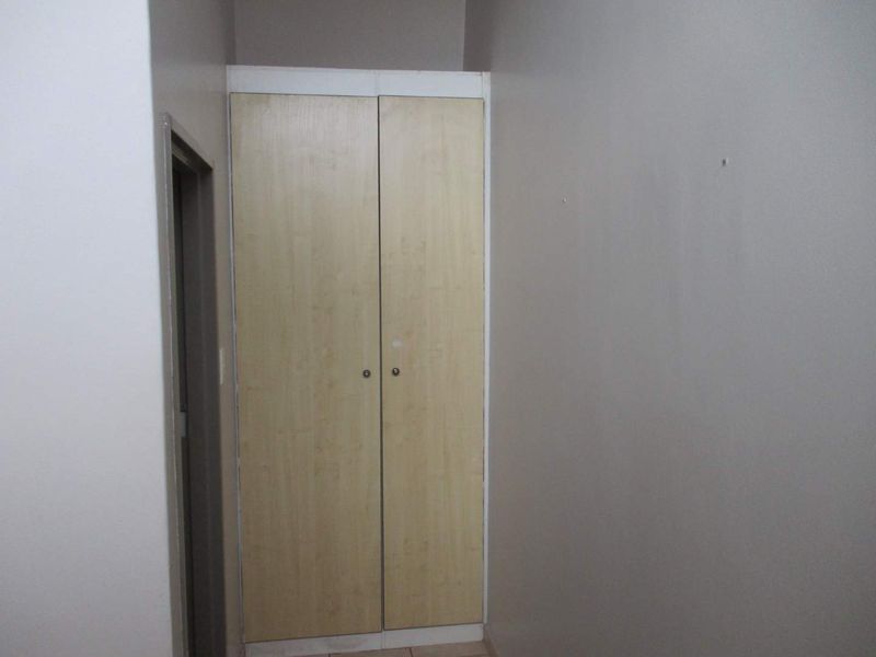 Hillcrest Boulevard, 1 Bedroom Loft for sale - Photo 7