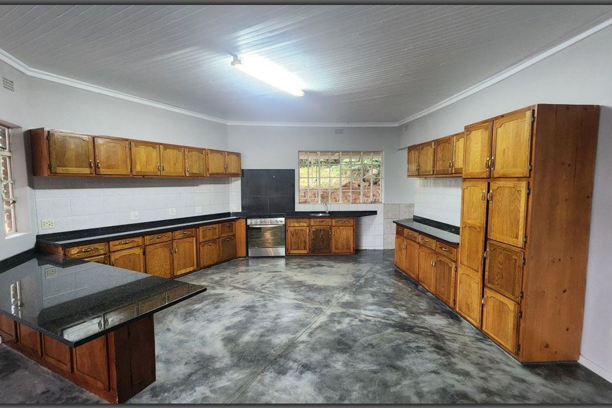 Newly renovated 4-Bedroom family home to rent on private, secure, lifestyle farm - Photo 2