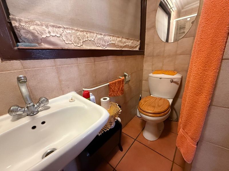 1 Bedroom lock up and go Apartment - Photo 9