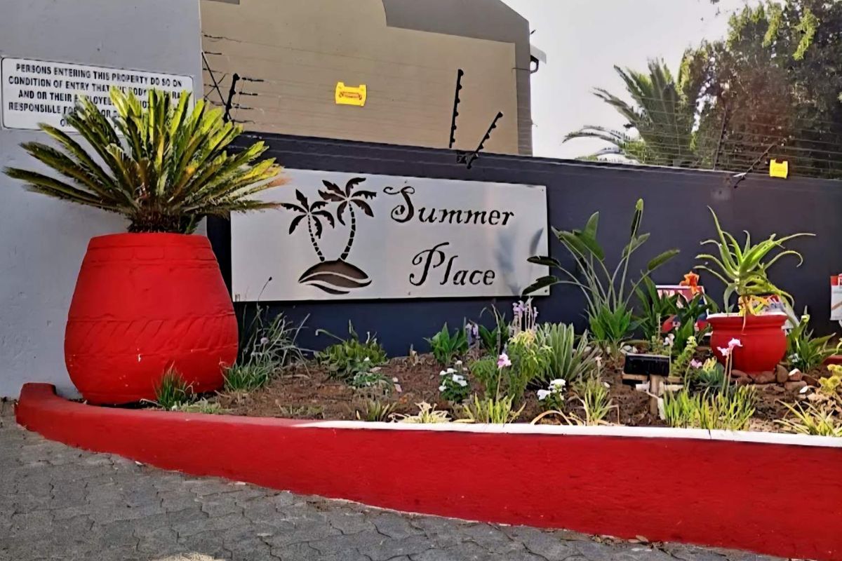 Affordable luxury in Summer Place - Ideal first home or Investment opportunity! - Photo 3