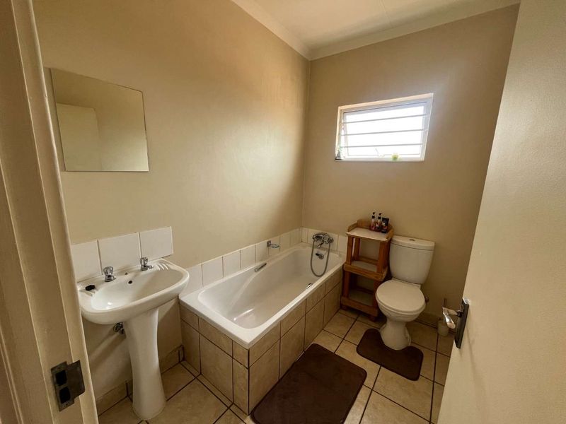 Perfect Start-Up Home with Exciting Potential! - Photo 9