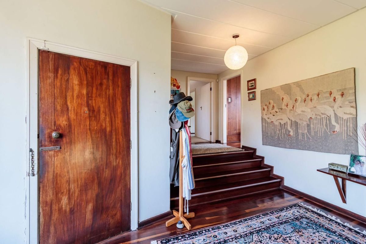 Excellent value in a sought-after Parsons Hill - Photo 2