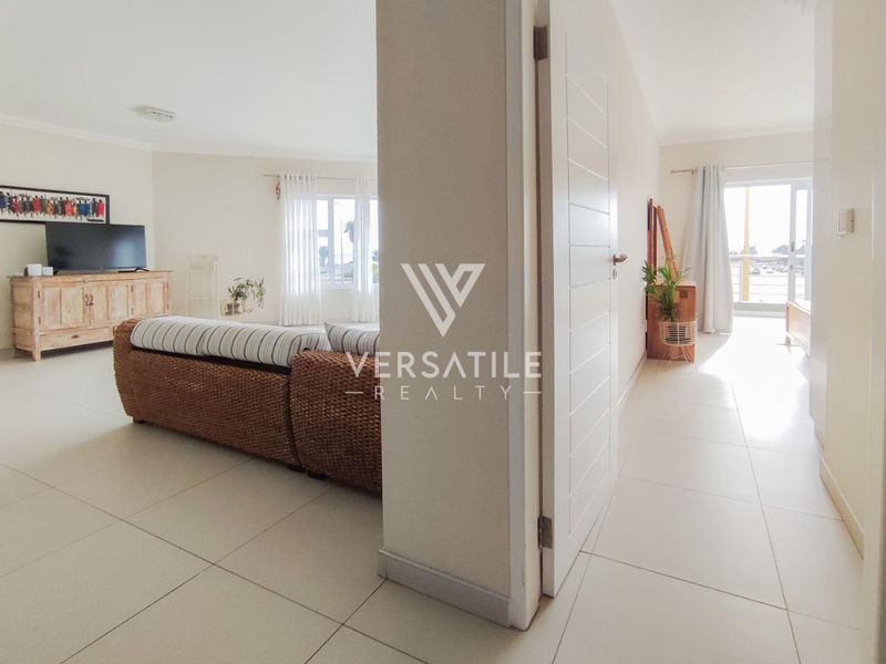 Prime CBD Living – Sea Views & Convenience - Photo 6
