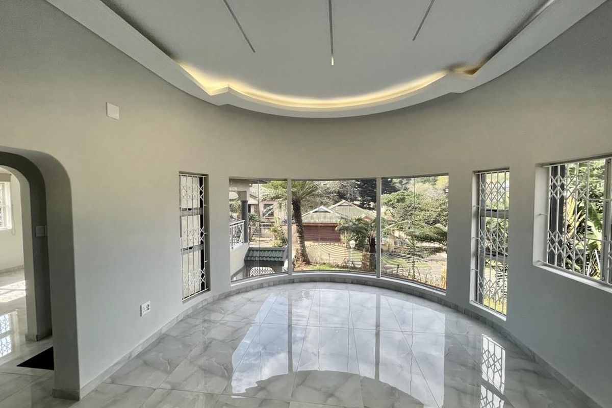 Hendra - Spacious Newly Renovated Home – Ideal for an Extended Family - Photo 5