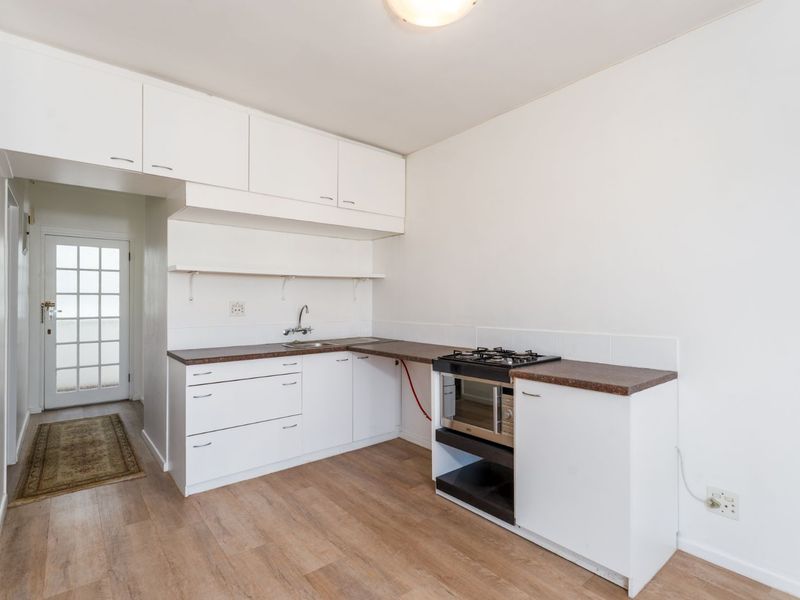 1 Bedroom Apartment with Mountain View - Photo 8