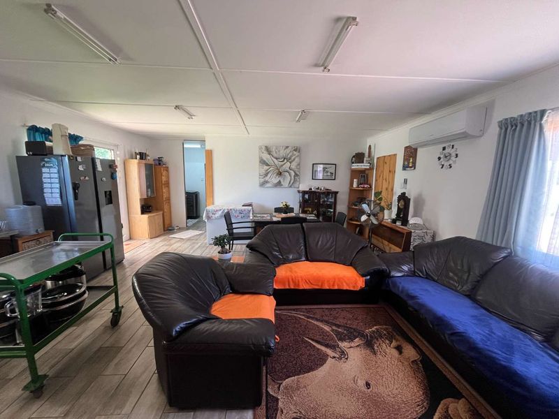 Low-Cost Country Living Just Outside Upington - Photo 2