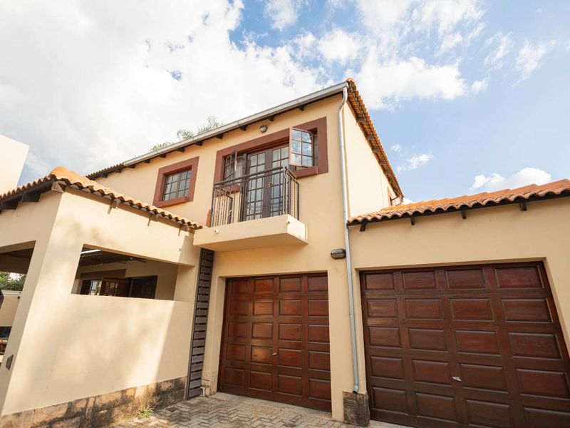 Two bedroom Duplex Townhouse in Celtisdal, Centurion - Photo 2