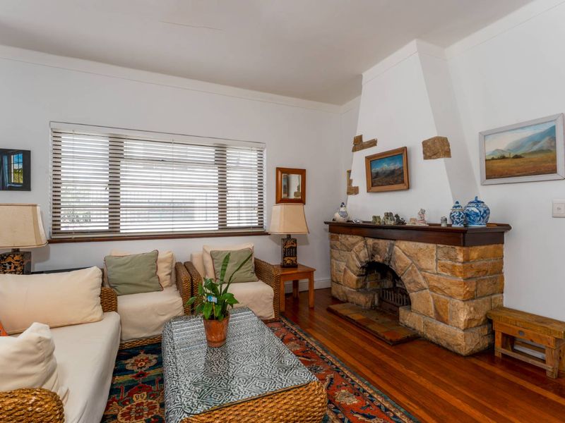 Stunning sea and mountain view apartment For Sale - Photo 4