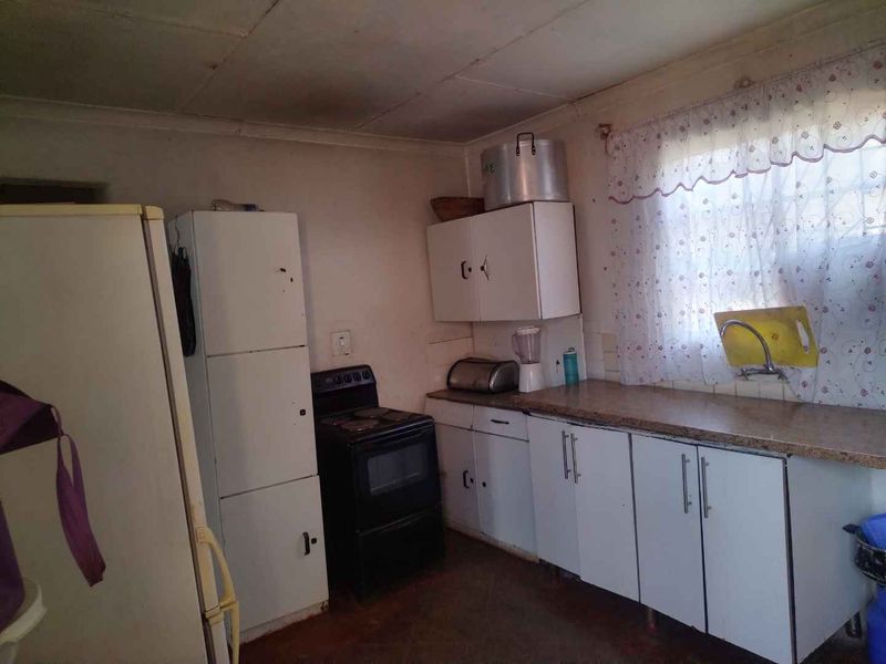 2 bedrooms house for sale in Soshanguve TT - Photo 4