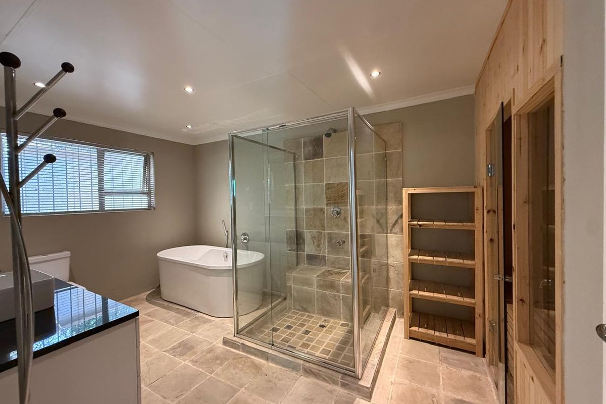 Modern 1 Bedroom Open Plan Flat in Rivonia Available for Rent - Photo 2