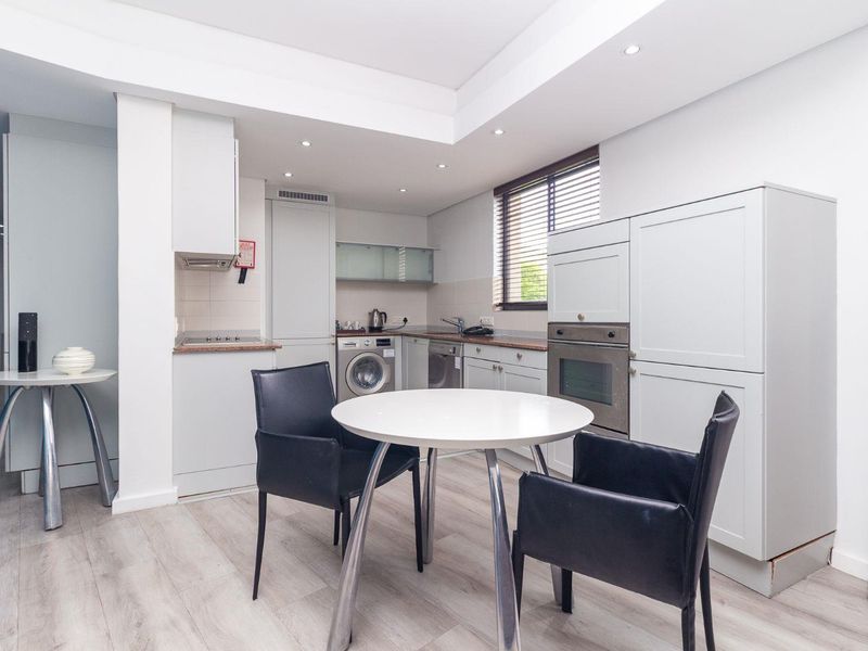 1 BEDROOM APARTMENT IN A MODERN HOTEL RENTAL POOL - Photo 9