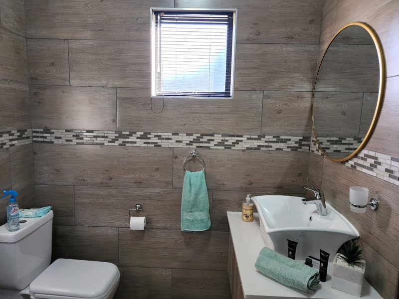 Luxury Living Starts Here – Your Heuwelsig Haven Awaits! - Photo 9