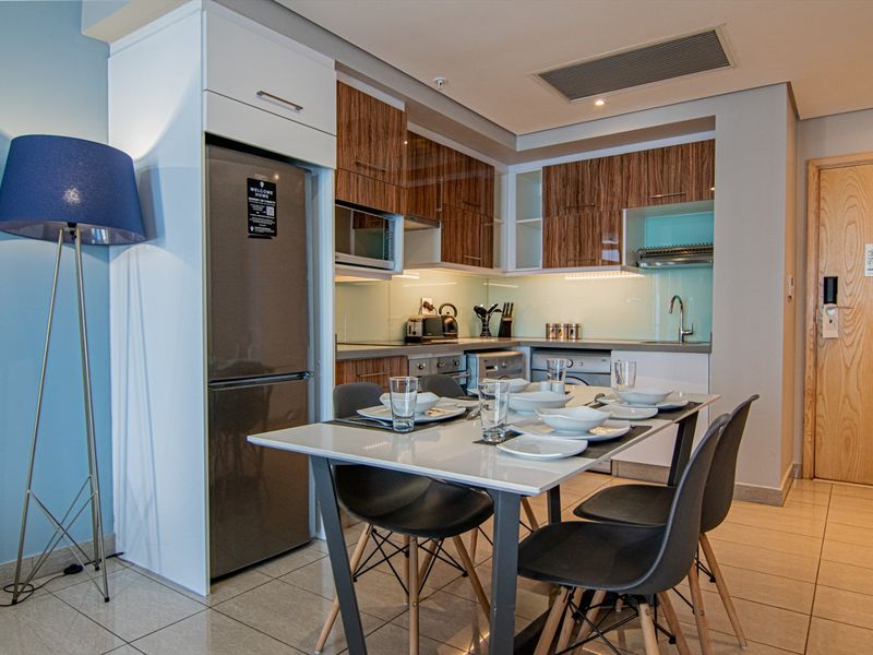 2 BEDROOM 2 BATHROOM - Photo 10