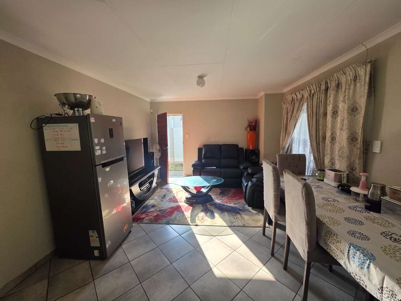 3 Bedroom House for sale in Brenthurst - Photo 3