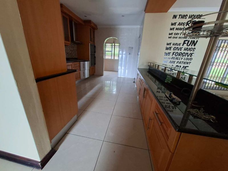 Tranquil 3 -Bedroom house in Reservoir Hills, Durban. - Photo 7
