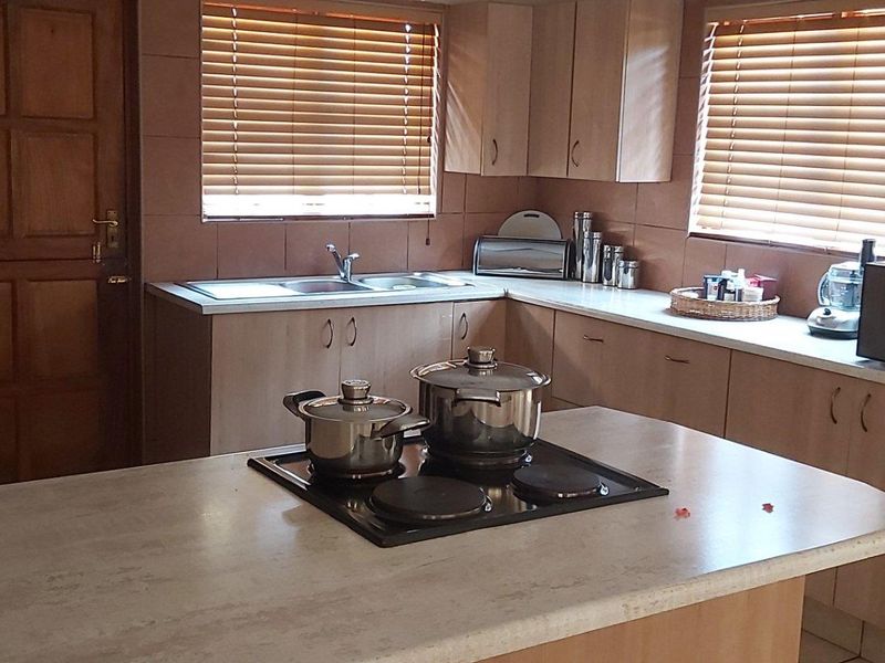 Duplex Townhouse For Sale - Photo 6