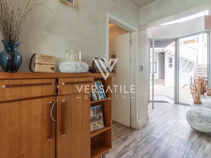 Beachfront House For Sale - Photo 9