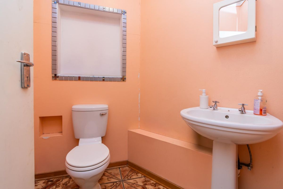 Family Home For Sale - Photo 3