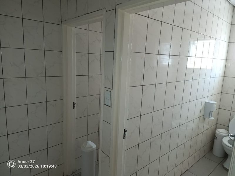 Office to rent in Southern Industrial - Photo 5