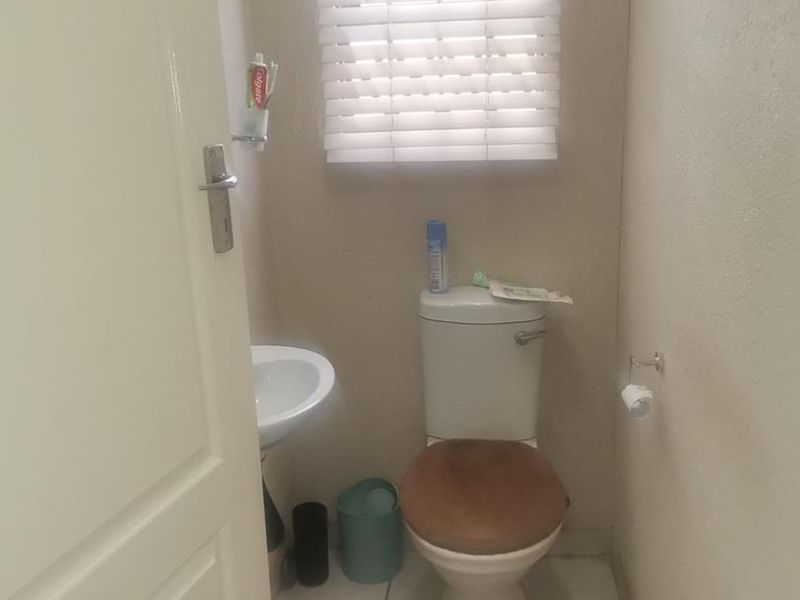 3 Bedroom House For Sale in Vanderbijlpark CE 7 - Photo 8