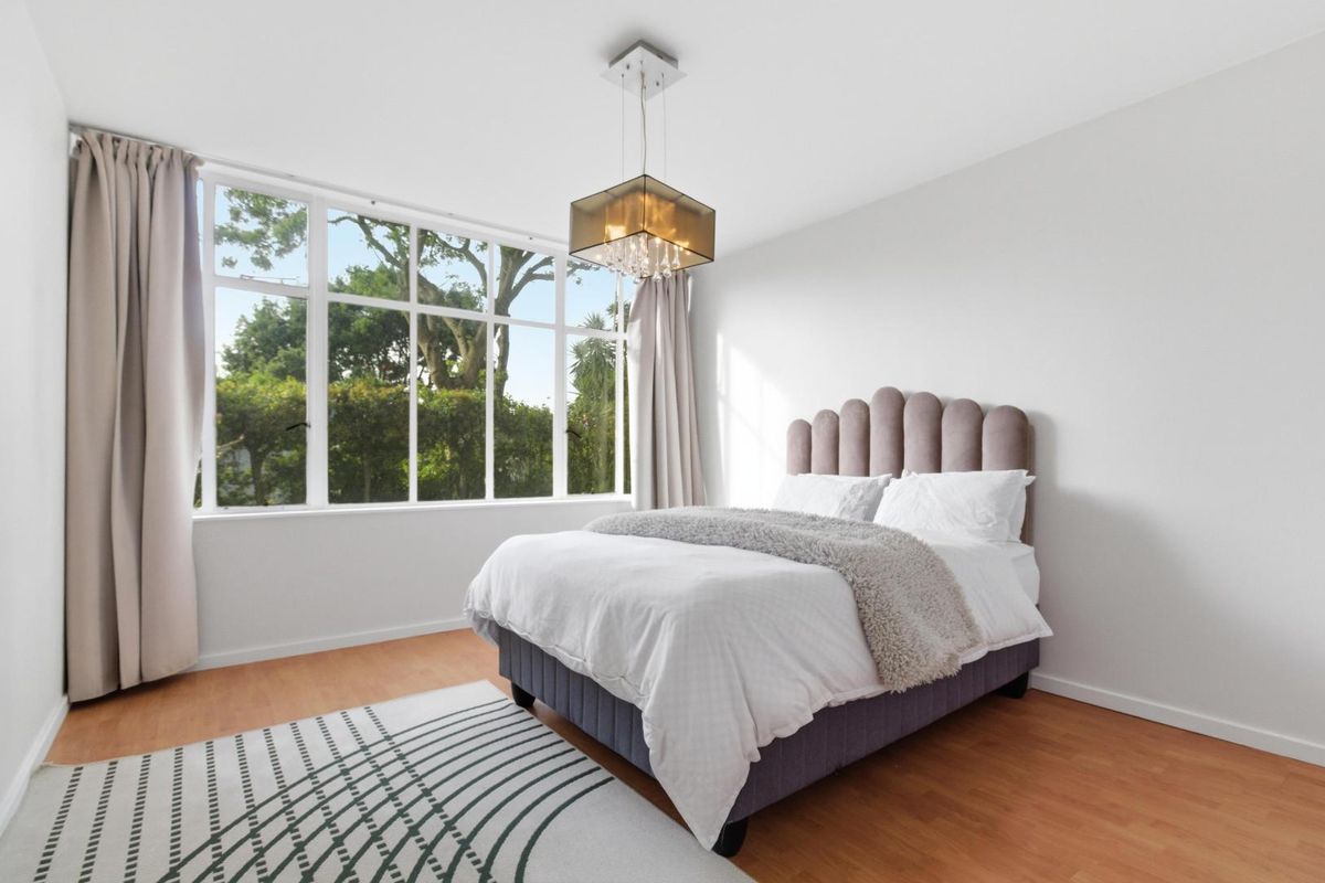 Garden apartment in sought after Thornibrae - Photo 5