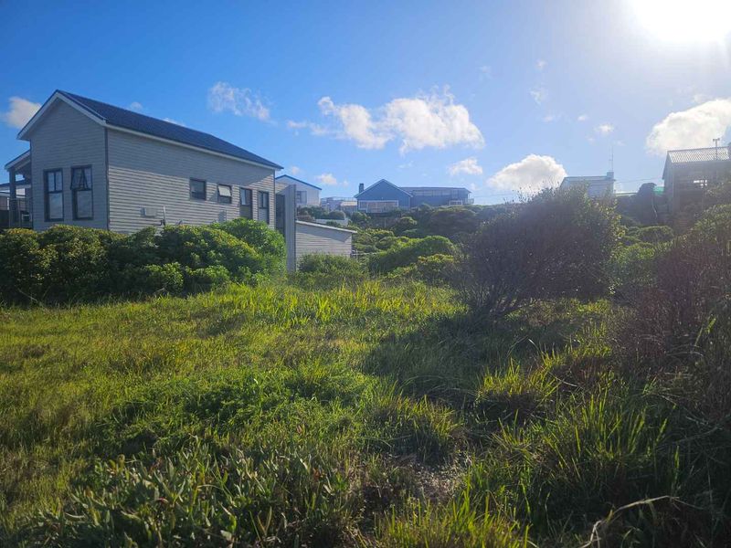 Prime Coastal Stand – Walking Distance to the Beach - Photo 8