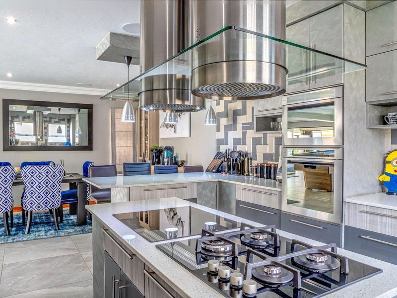 Luxury Living at its finest in Summerfields Estate - Photo 7