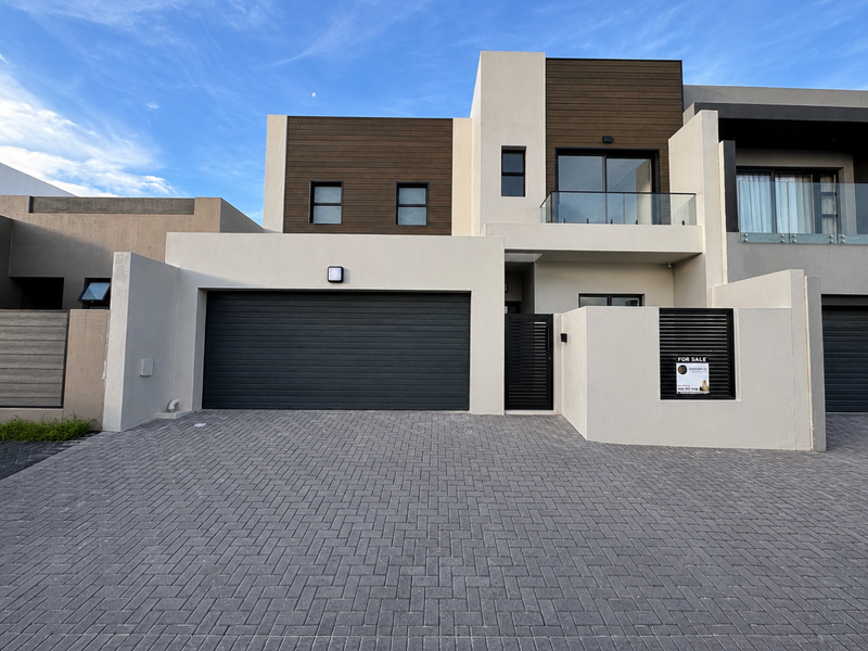 Bespoke 4 Bedroom Luxury Home with Designer Finishes in Sandown, Blouberg. - Photo 1