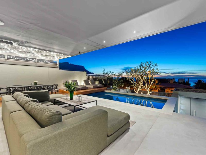 STYLISH NEW HOME WITH BEAUTIFUL FEATURES - Photo 2